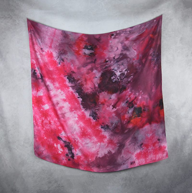 Hodvábna šatka LIMITED_316, 90×90 cm, ručne vyrábaná na Slovensku