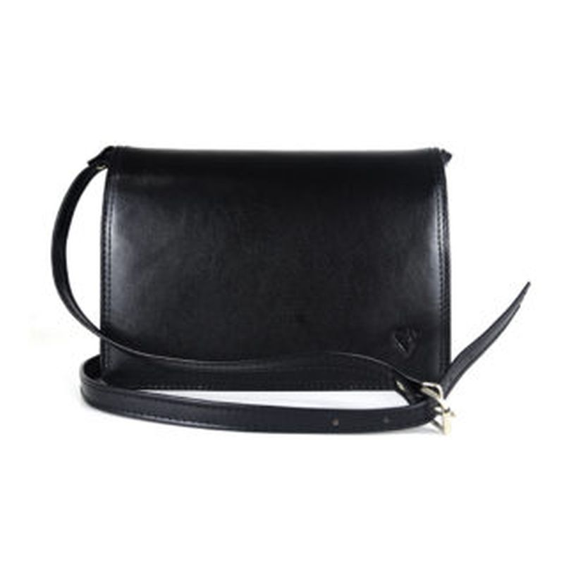 Crossbody kožená kabelka, čierna, uzatváranie - magnet