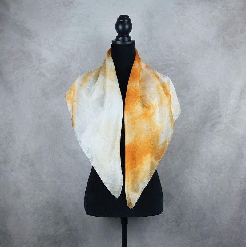 Hodvábna šatka VZOR_31, 85 × 90 cm, Made in Slovakia