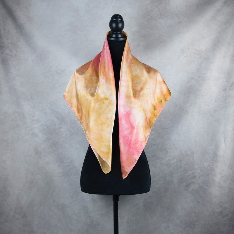 Hodvábna šatka LIMITED_305, 90x90cm, Vyrobená na Slovensku
