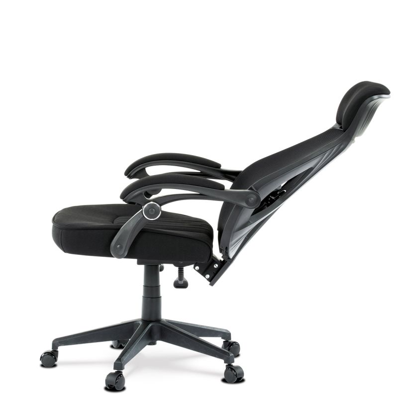 Moderné designové kreslo v čiernom prevedení