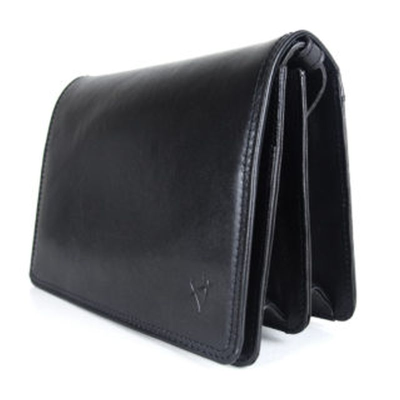 Crossbody kožená kabelka, čierna, uzatváranie - magnet
