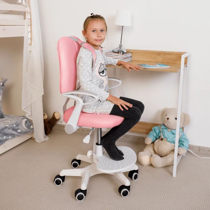 Ergonomická rastúca stolička s podnožou a trakmi, ružová